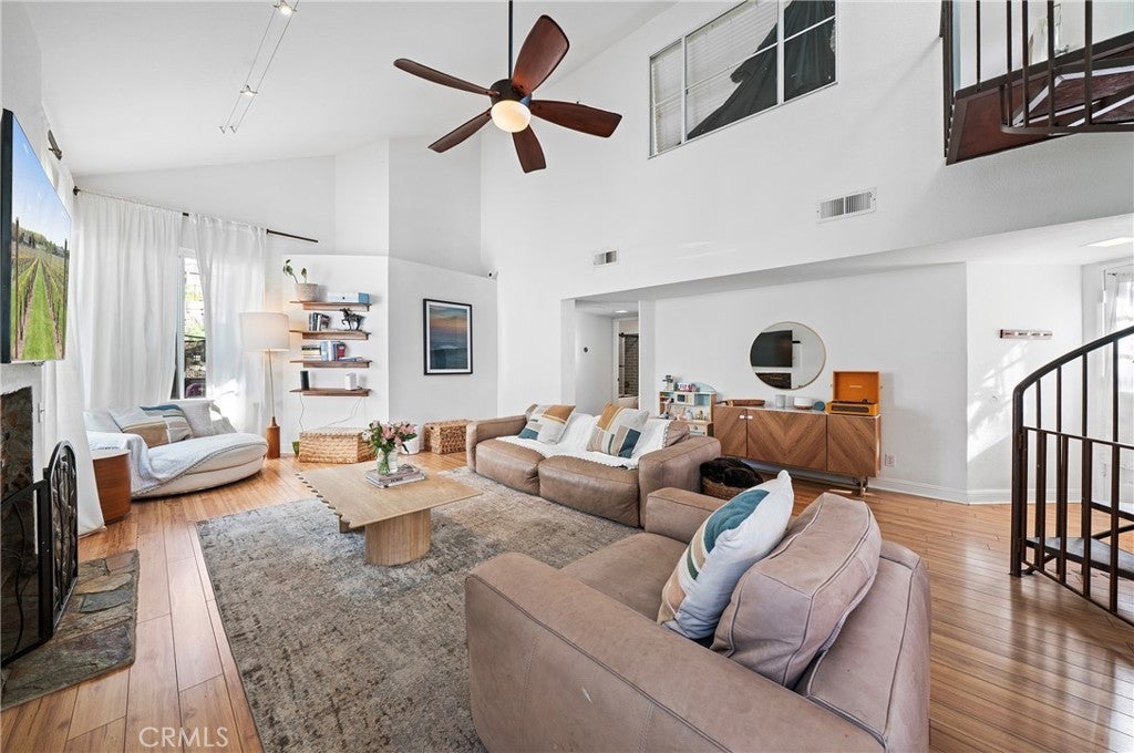 Photo of Listing #OC25272680