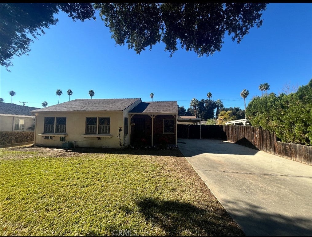 Photo of Listing #IV25273061