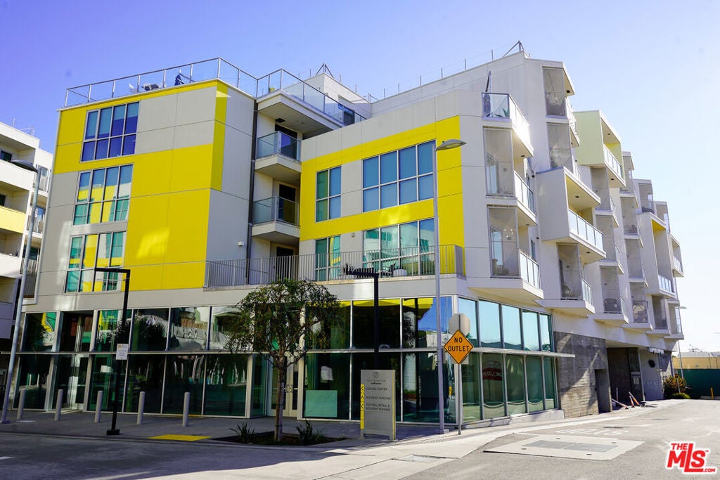 Photo of Listing #25627147