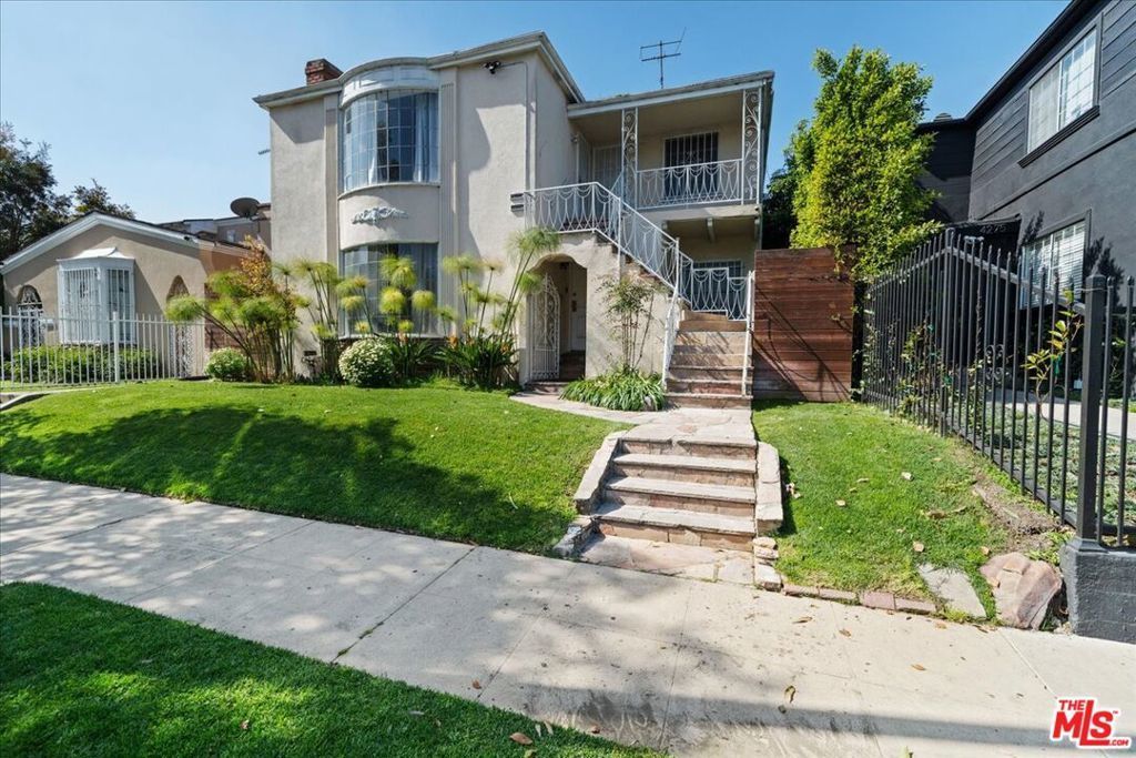 4281 Mcclung Drive, Los Angeles