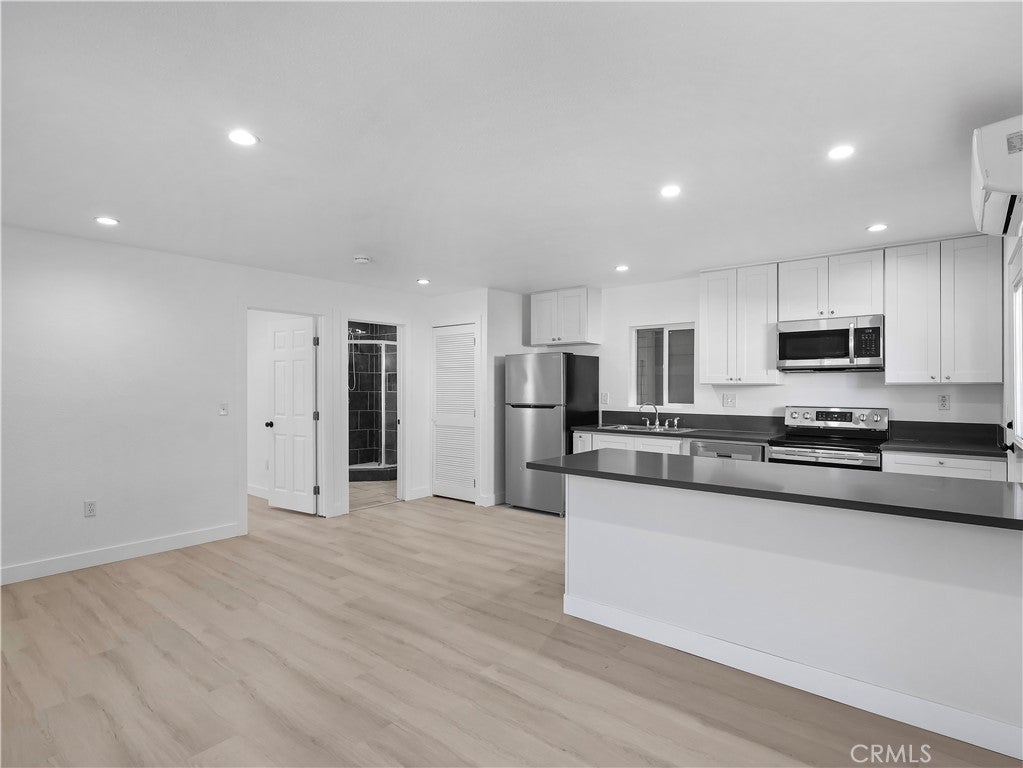 Photo of Listing #SR25273238