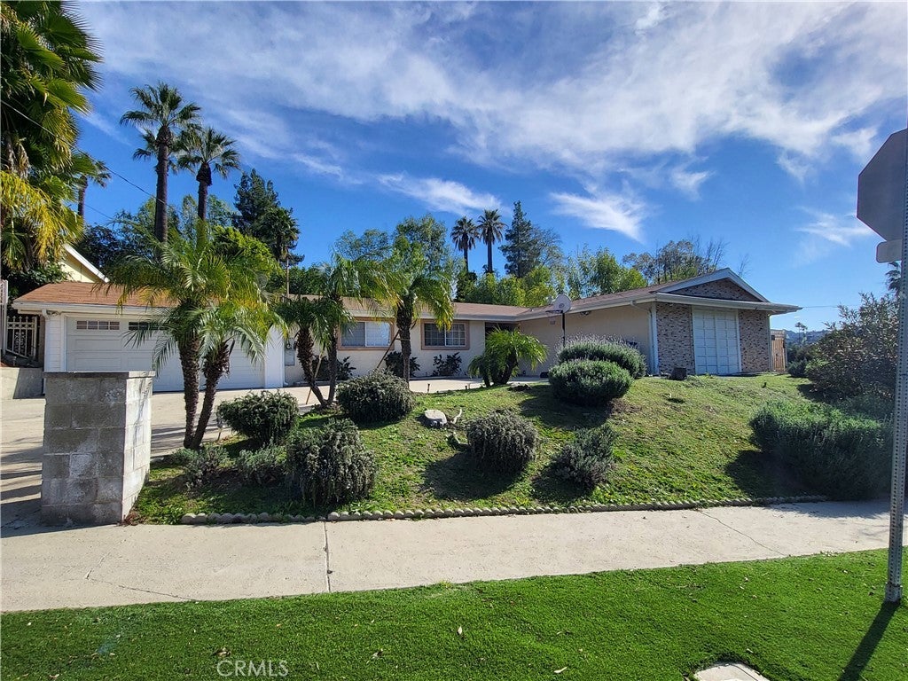 Photo of Listing #SR25272761