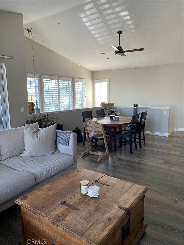 Photo of Listing #PW25273661