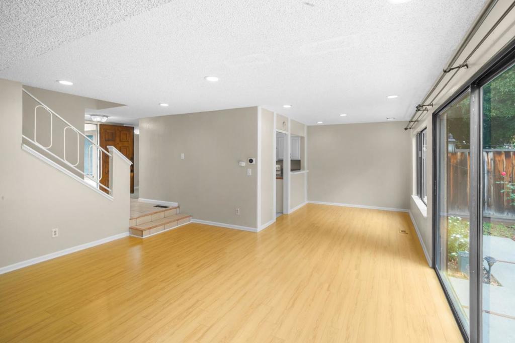 Photo of Listing #ML82029163