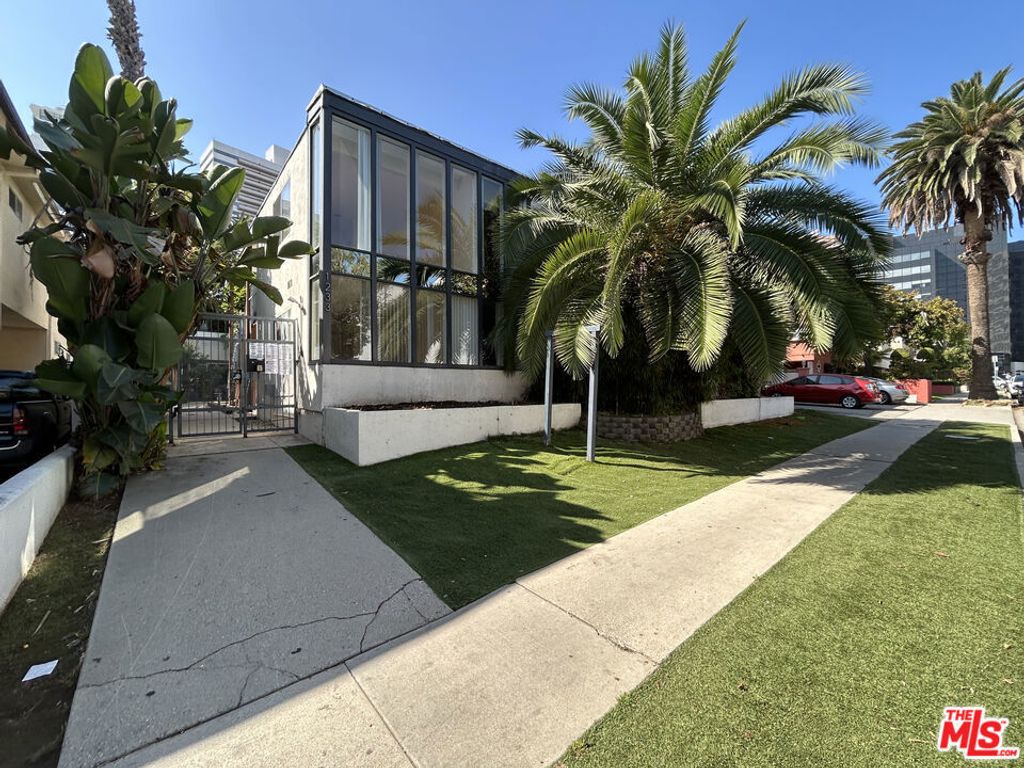 1233 Barry Avenue # 101, Los Angeles