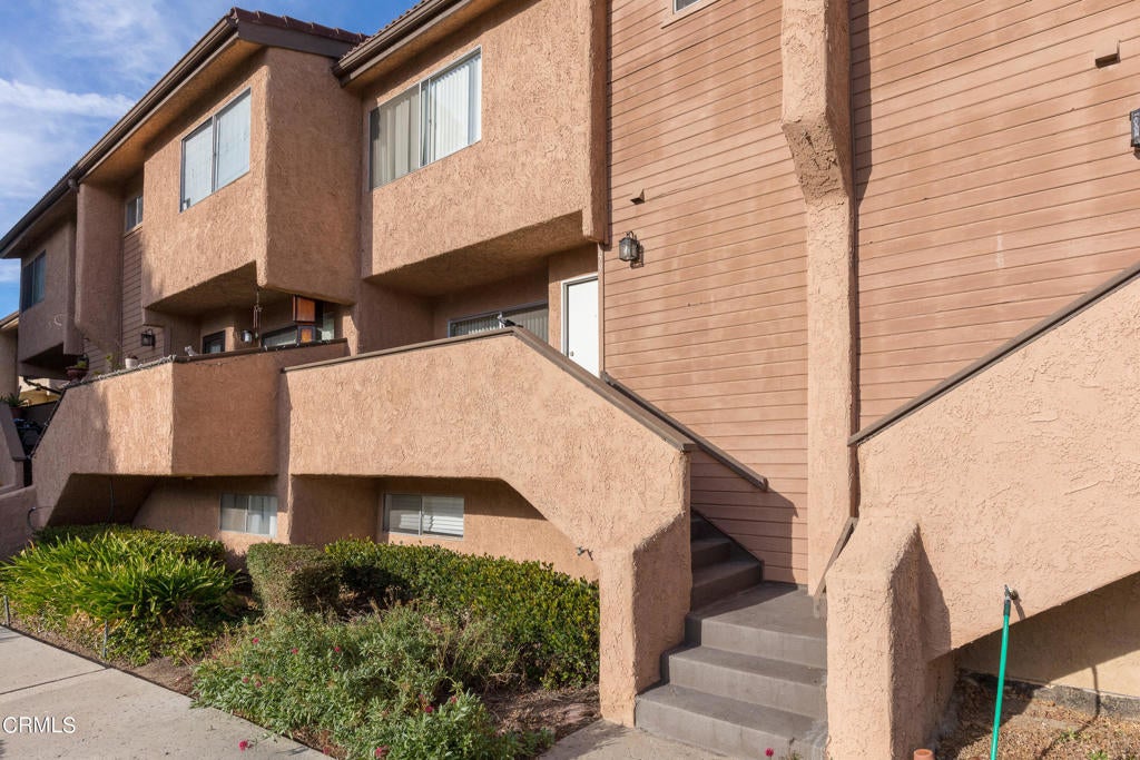 Photo of Listing #V1-33712