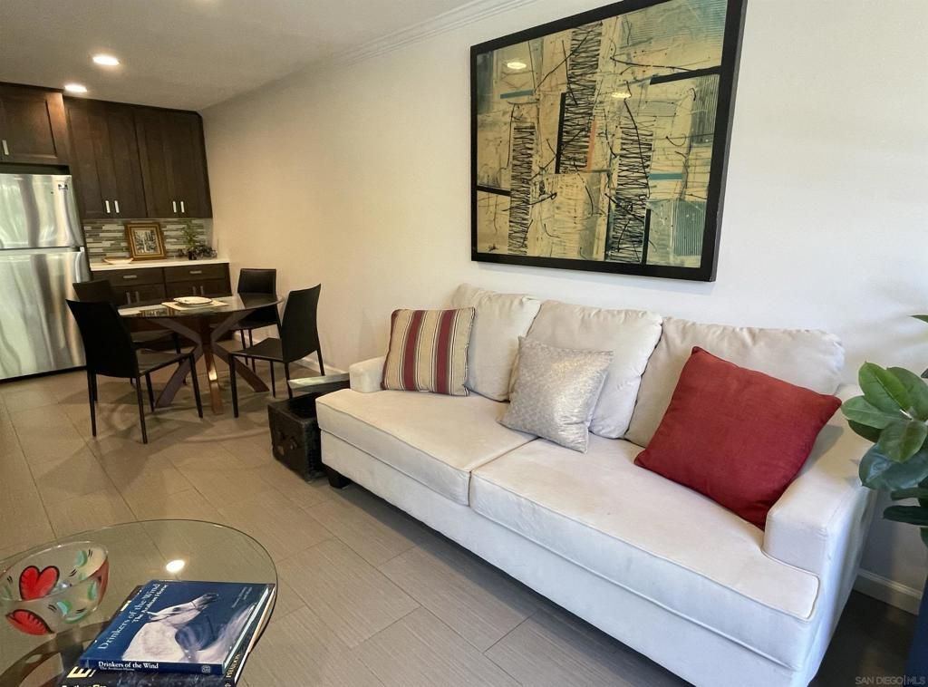 2510 Torrey Pines Rd # 413, La Jolla