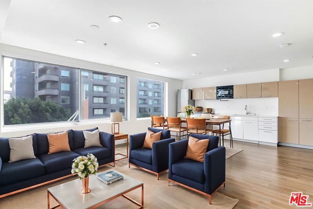 Photo of Listing #25627857