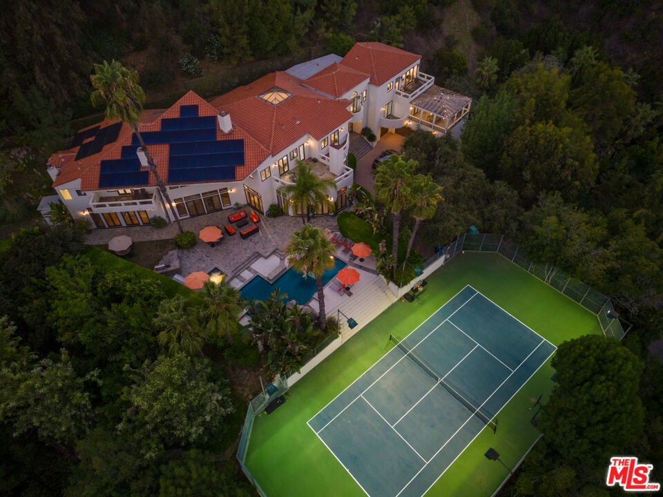 Photo of Listing #25627917