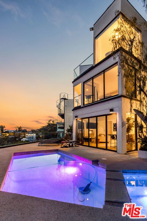 Photo of Listing #25627921