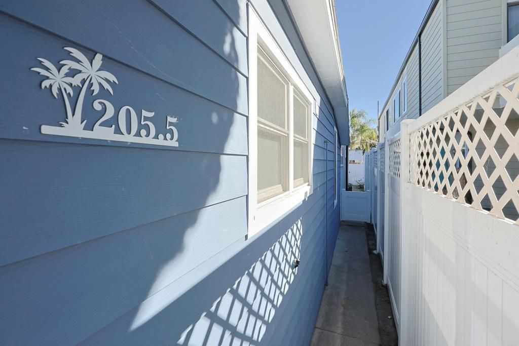 205.5 C Avenue, Coronado