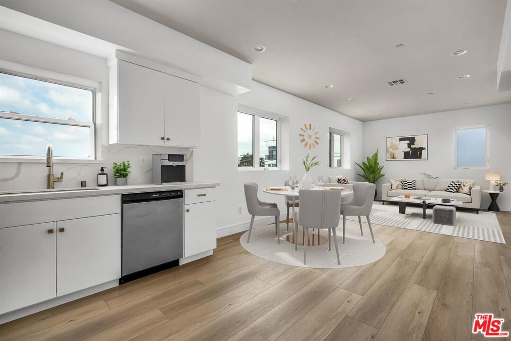 Photo of Listing #25627957