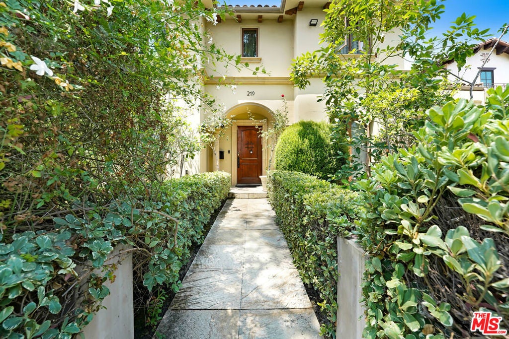 Photo of Listing #25628023