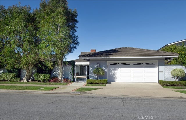 2531 Buckeye, Newport Beach.