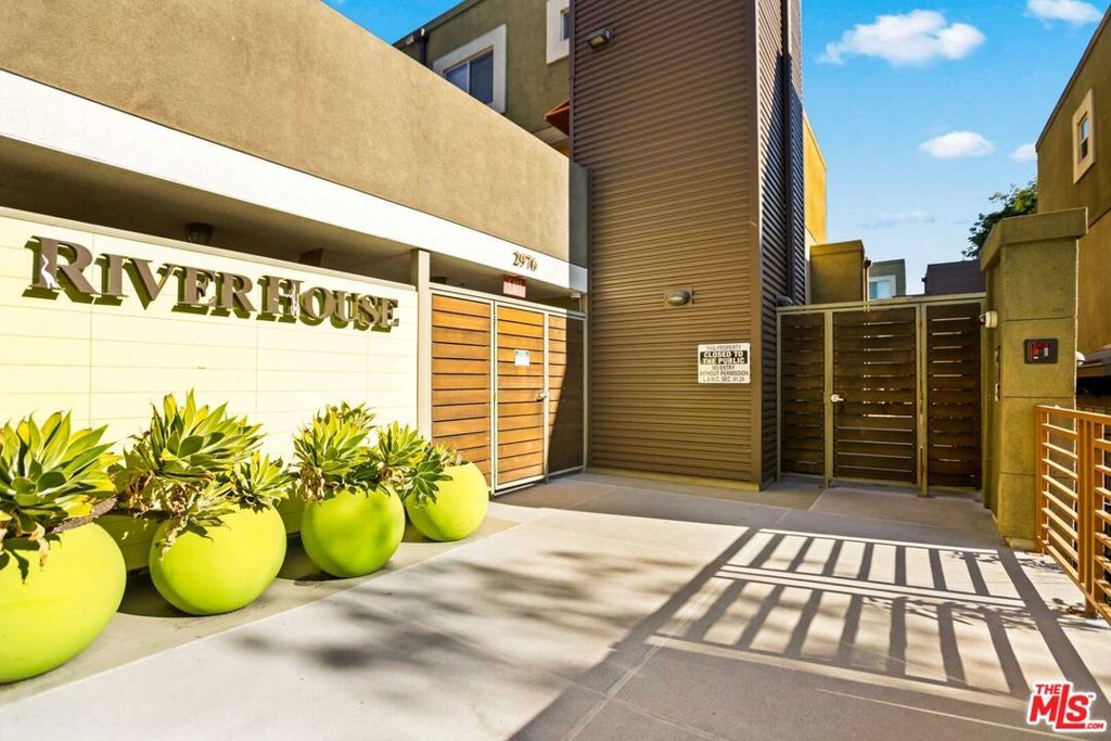 Photo of Listing #25628107