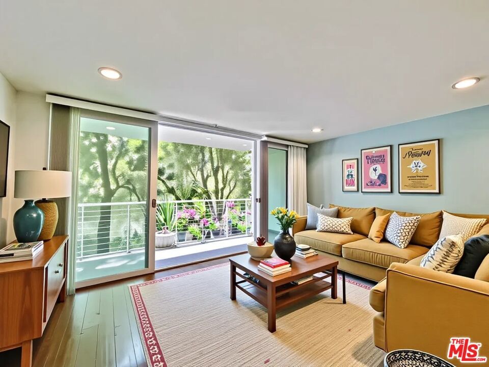 Photo of Listing #25628037