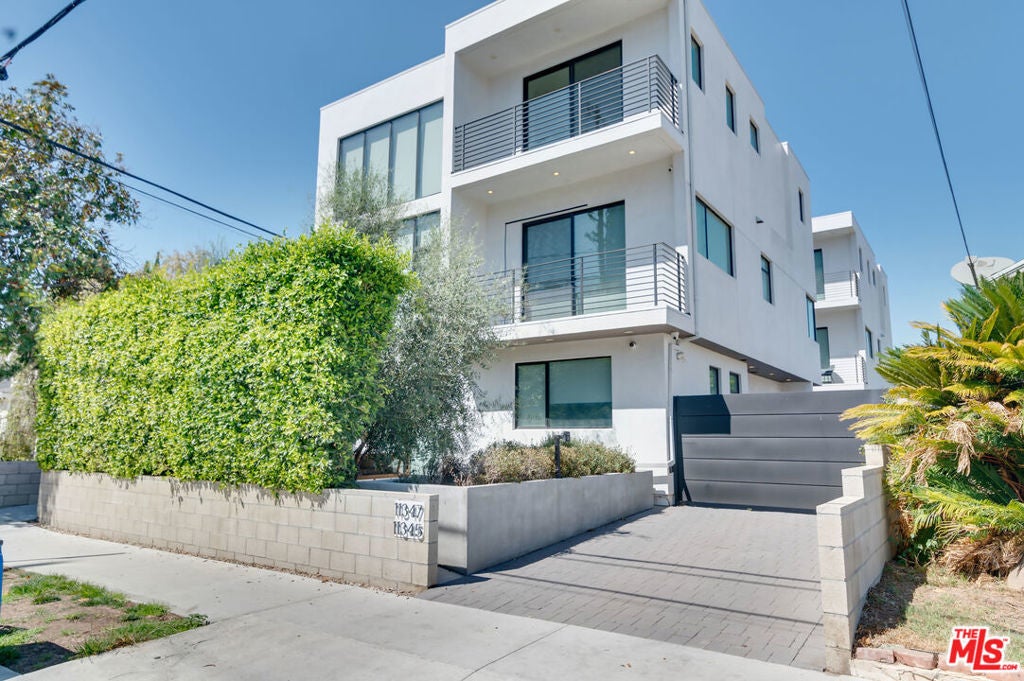 Photo of Listing #25628253