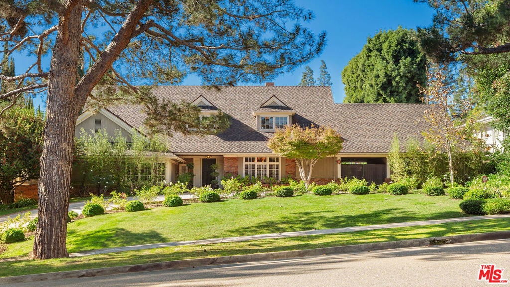 Photo of Listing #25627811