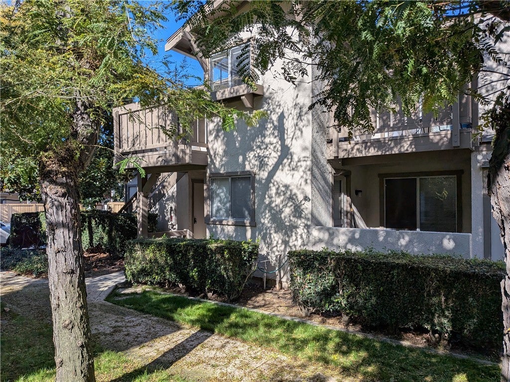 Photo of Listing #OC25275393