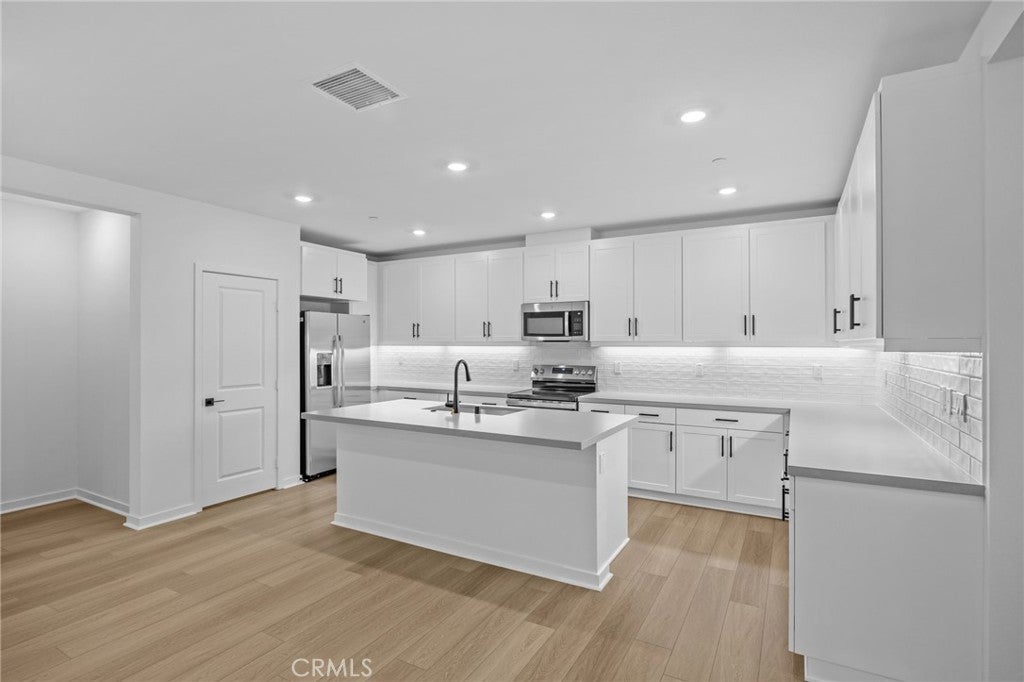 Photo of Listing #OC25275758