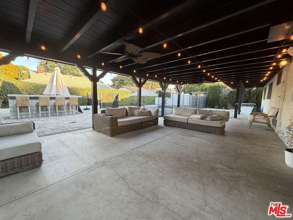 Photo of Listing #25628067