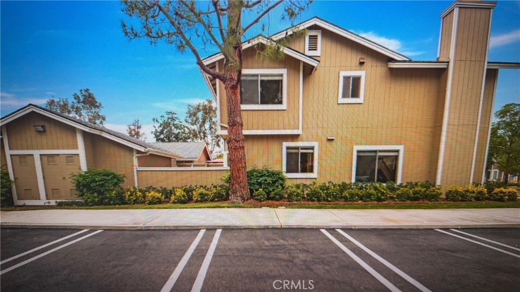 Photo of Listing #OC25266233