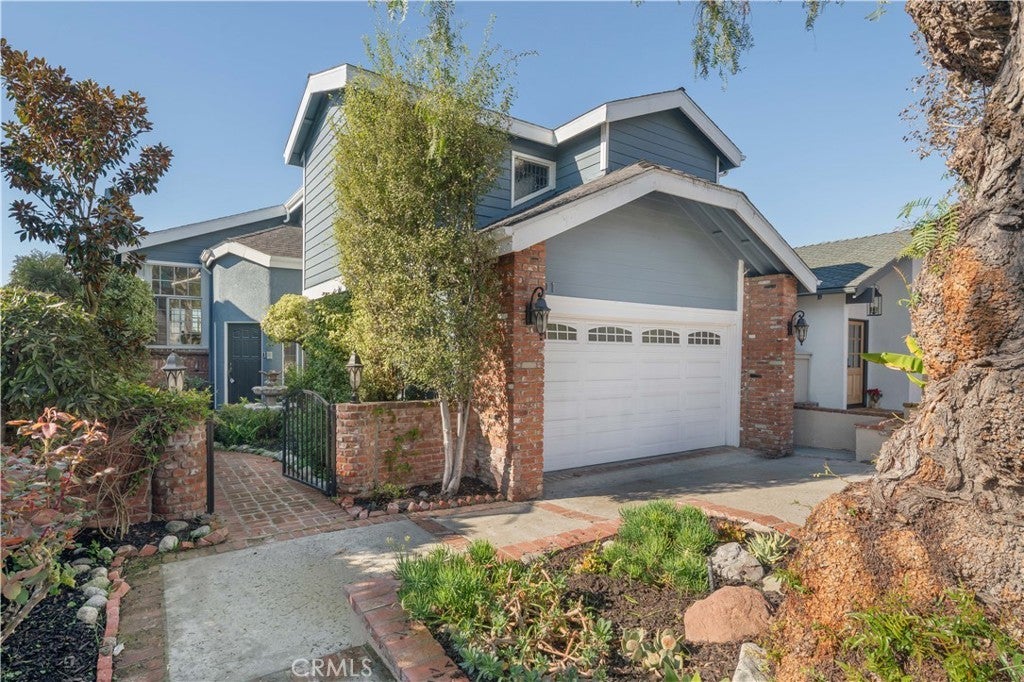 Photo of Listing #SB25276120