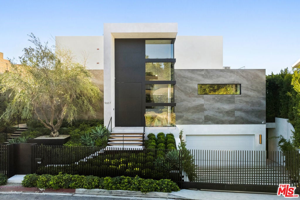 Photo of Listing #25628651