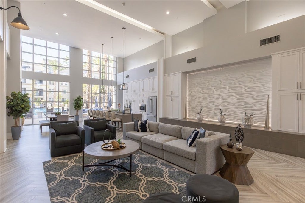 Photo of Listing #NP25275884