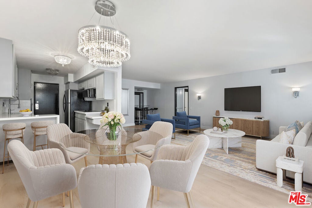 Photo of Listing #25628825