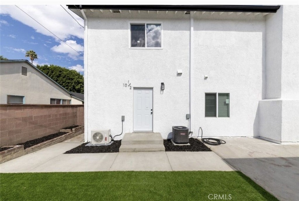 Photo of Listing #SR25275388