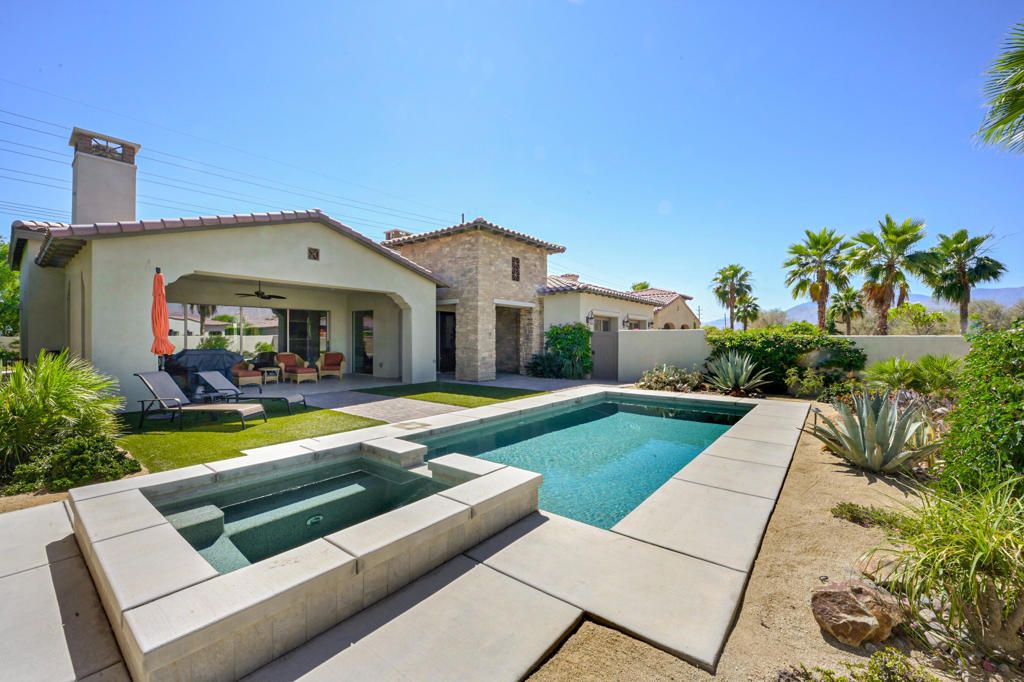 55120 Autumn Valley Court, La Quinta
