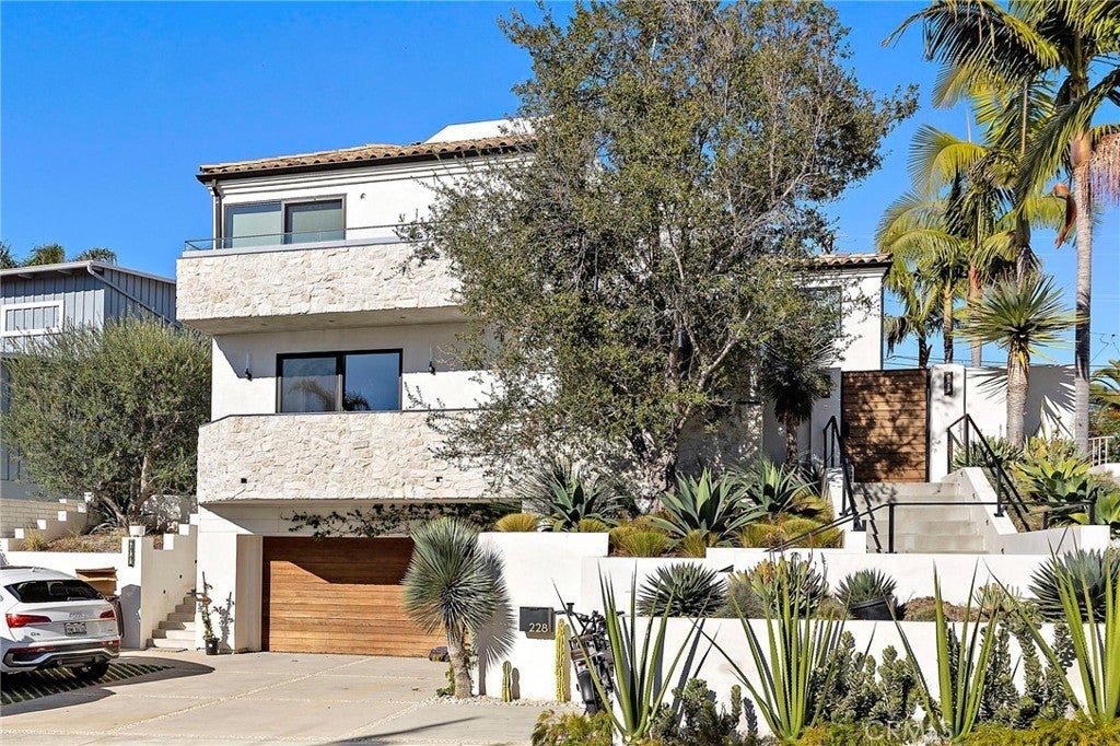 228 W Avenida Cordoba, San Clemente