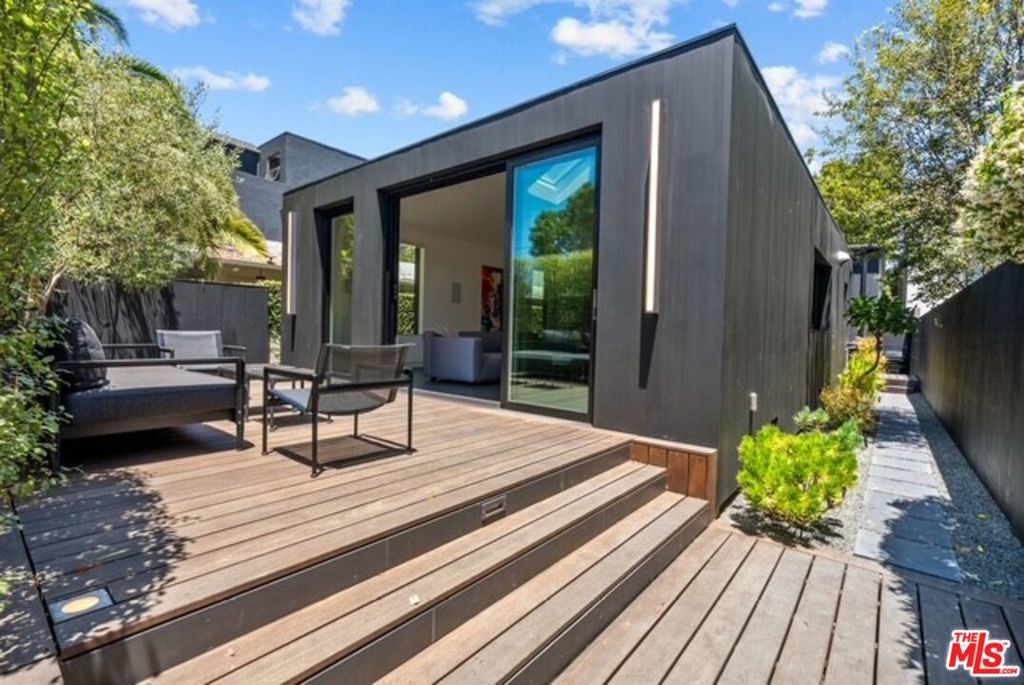 Photo of Listing #25628303