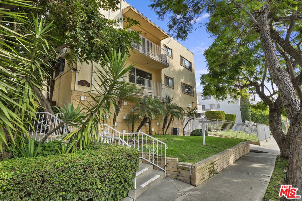 Photo of Listing #25629409