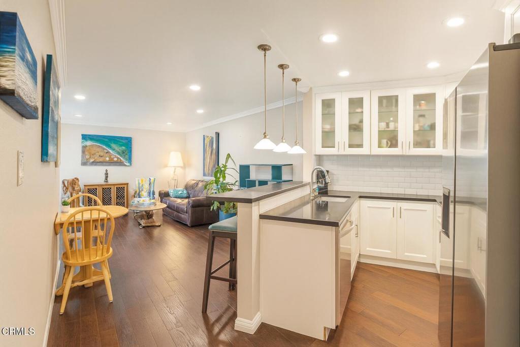 Photo of Listing #V1-33794