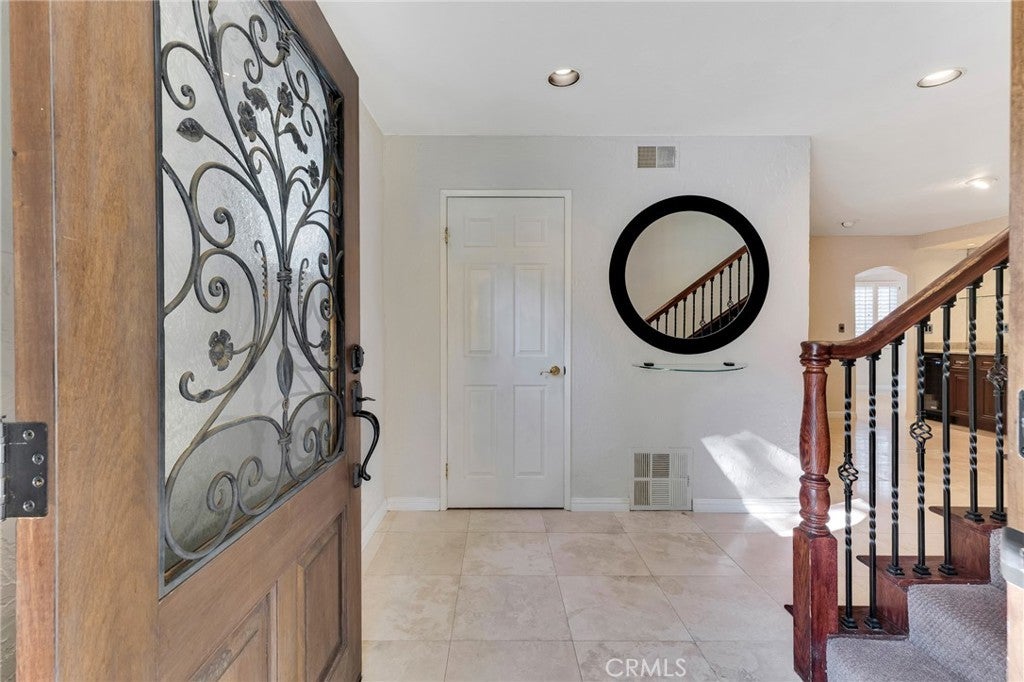 Photo of Listing #SR25277763