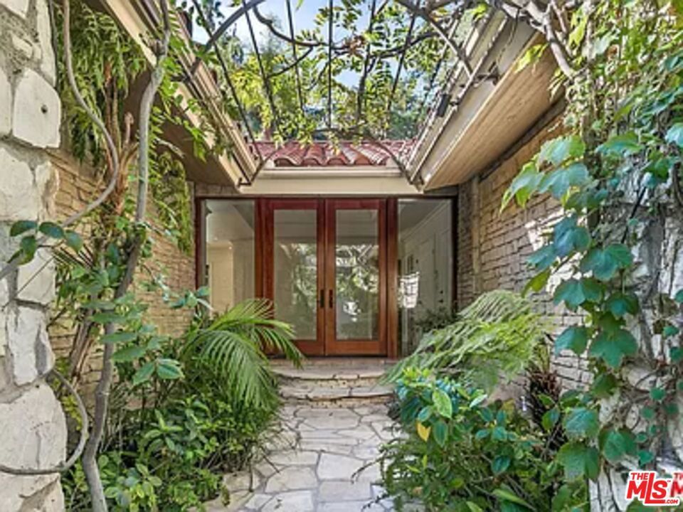 Photo of Listing #25629533