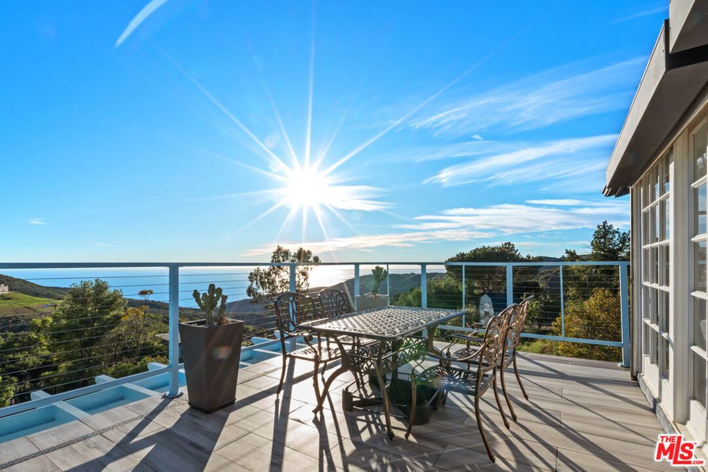 9402 Houston Road, Malibu