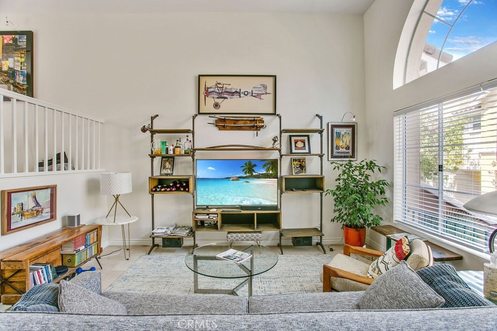 Photo of Listing #NP25274309