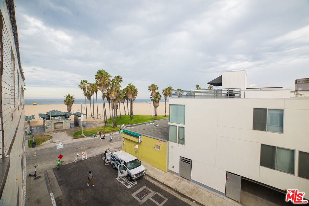 Photo of Listing #25629745