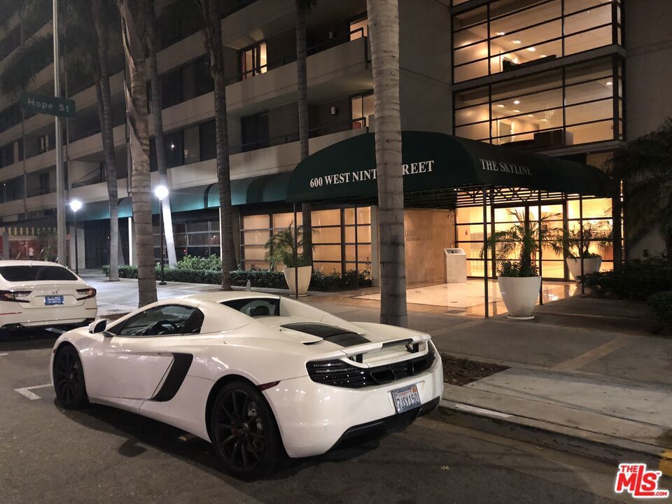 Photo of Listing #25630045