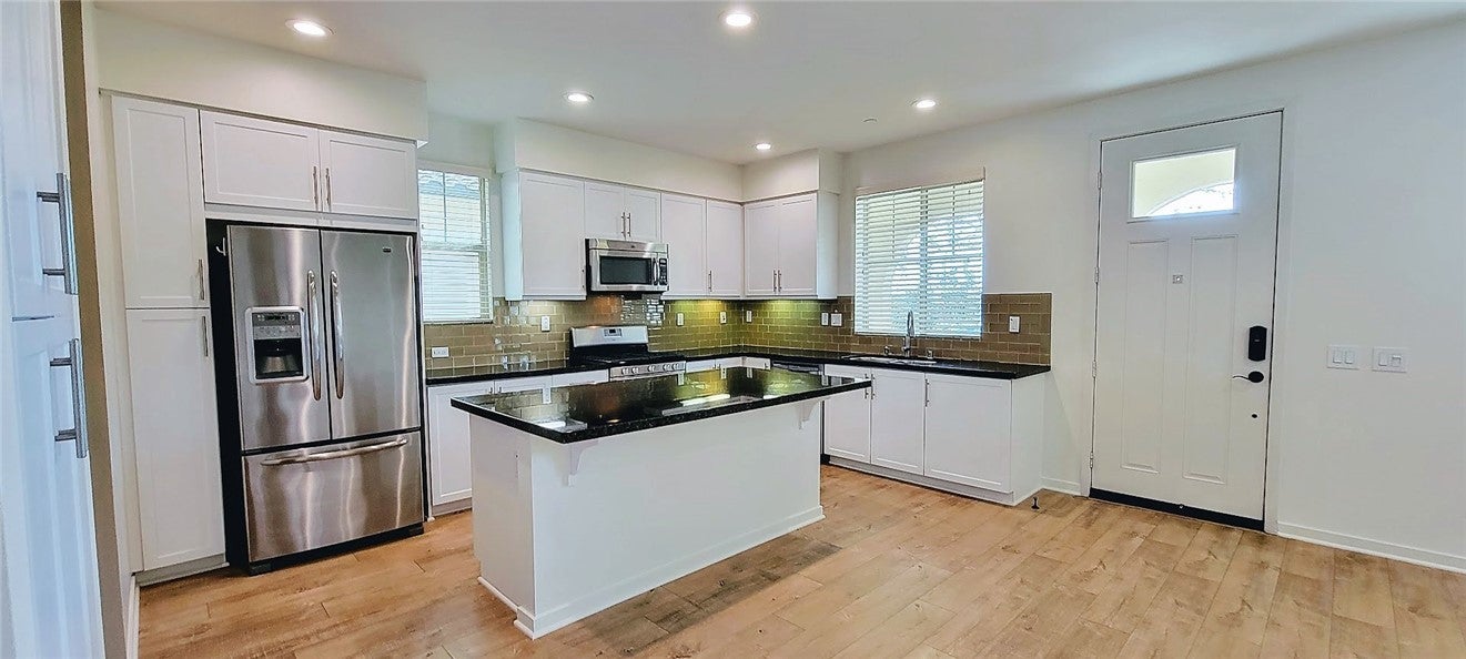 Photo of Listing #OC25278873