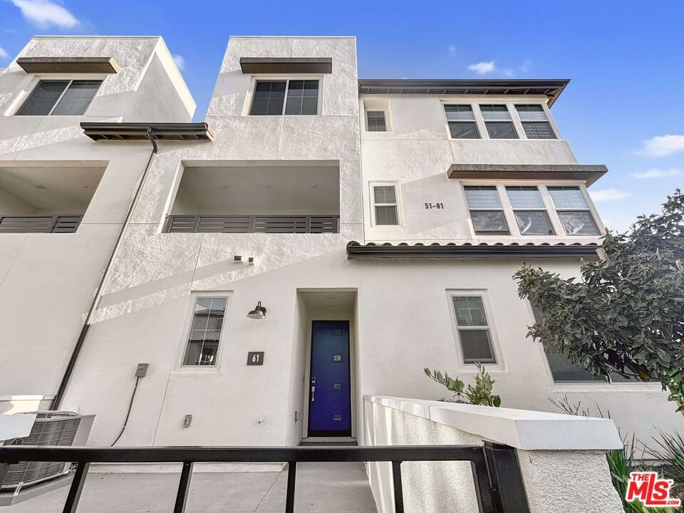 Photo of Listing #25630093