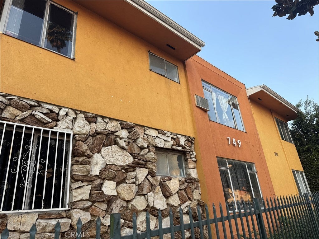 Photo of Listing #SR25279110