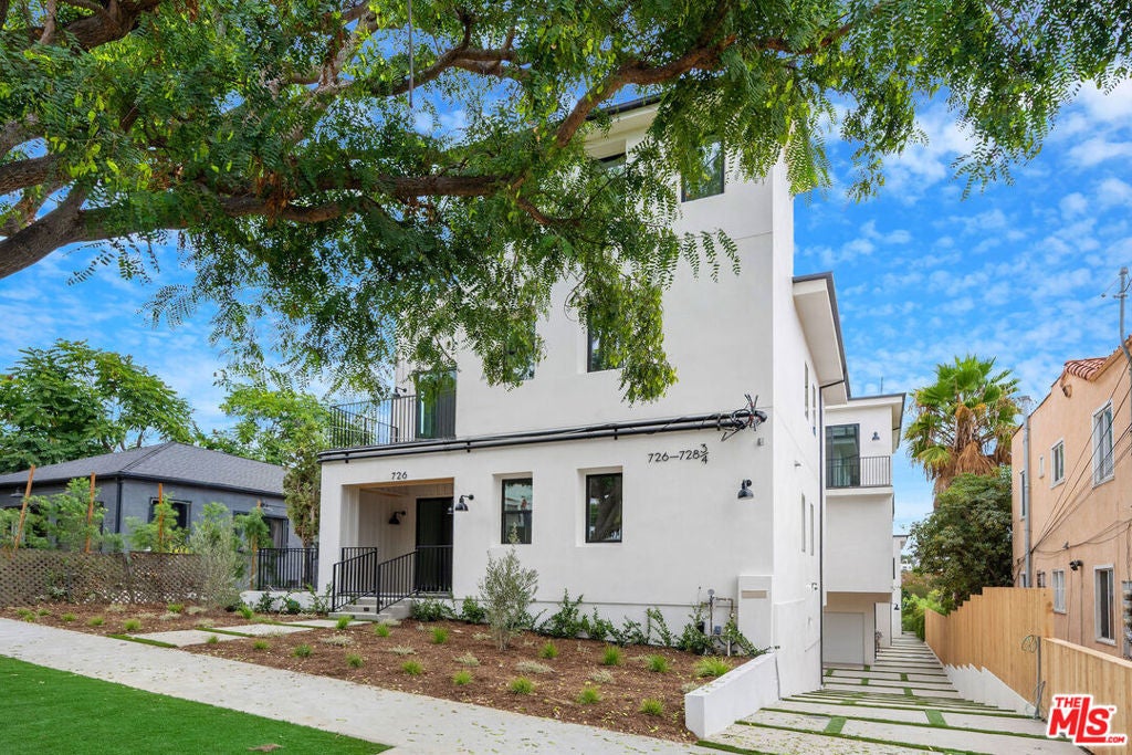 Photo of Listing #25630357