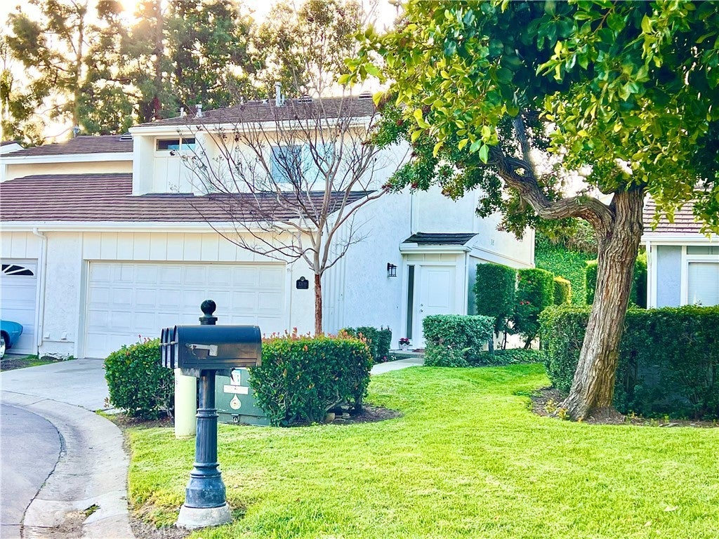 Photo of Listing #OC25279411