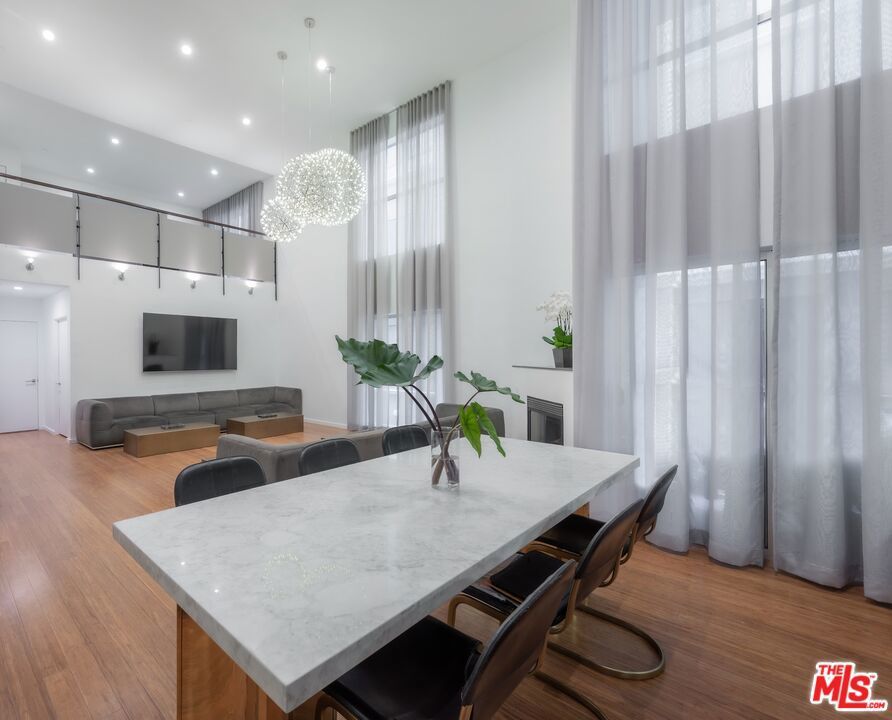 Photo of Listing #25630507