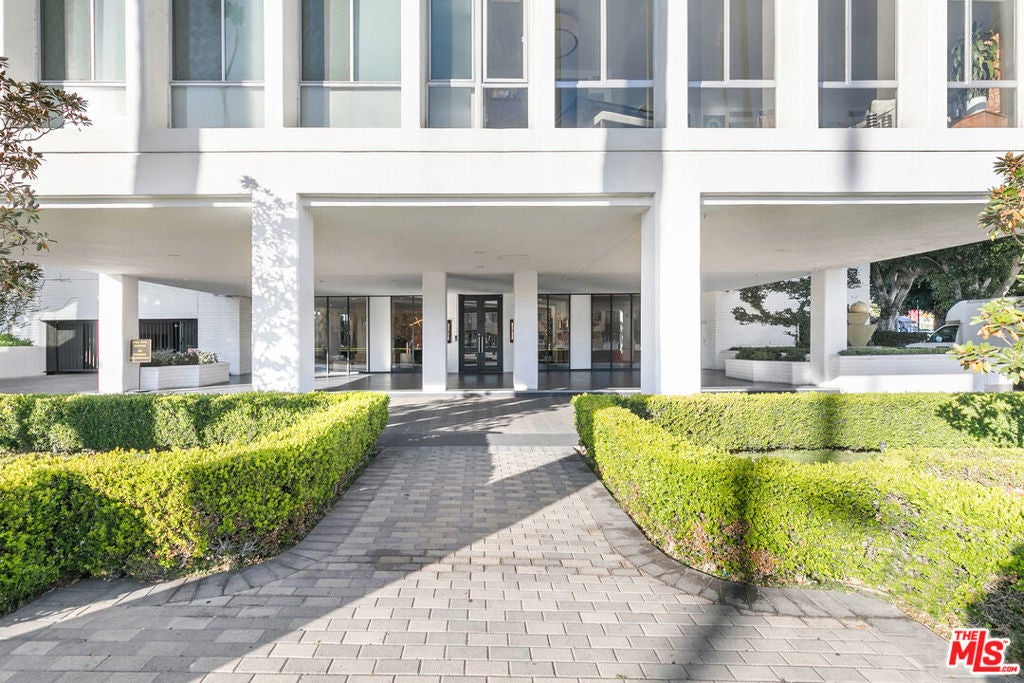 Photo of Listing #25630645