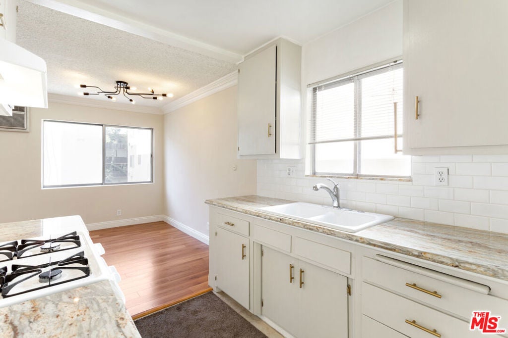 Photo of Listing #25630761